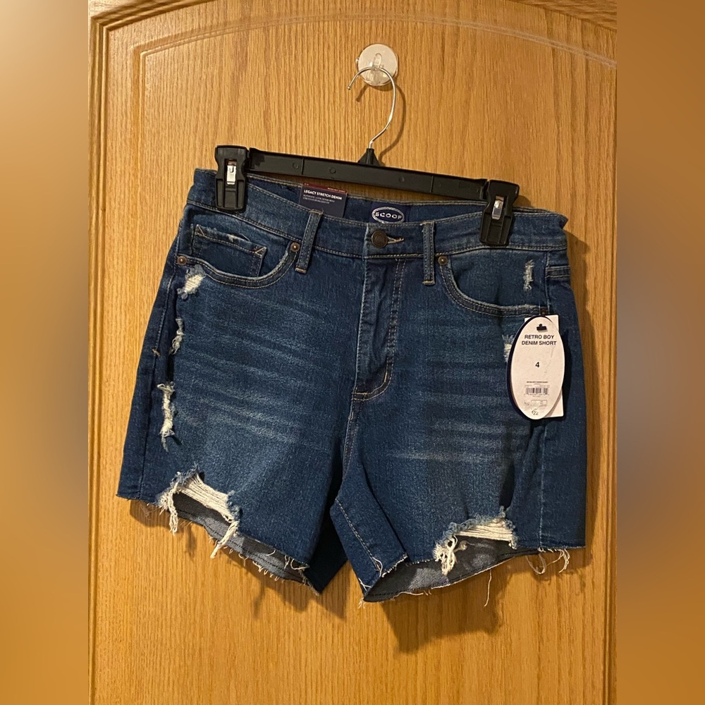 Scoop Women’s Size 4 Distressed Legacy Stretch Retro Boy Short NEW/NWT